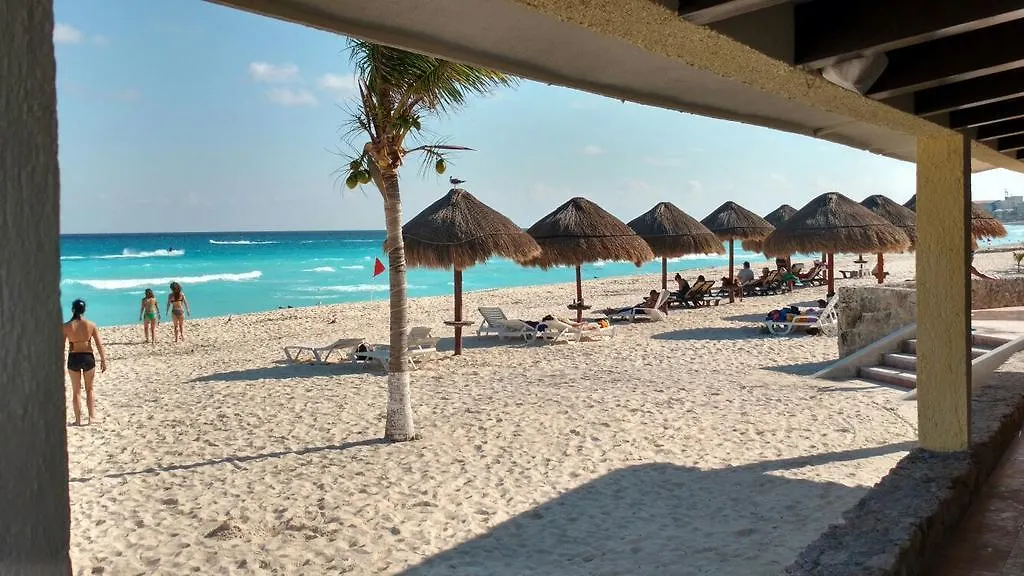 Apartment Ocean Front Κανκούν Ξενοδοχείο με διαμερίσματα