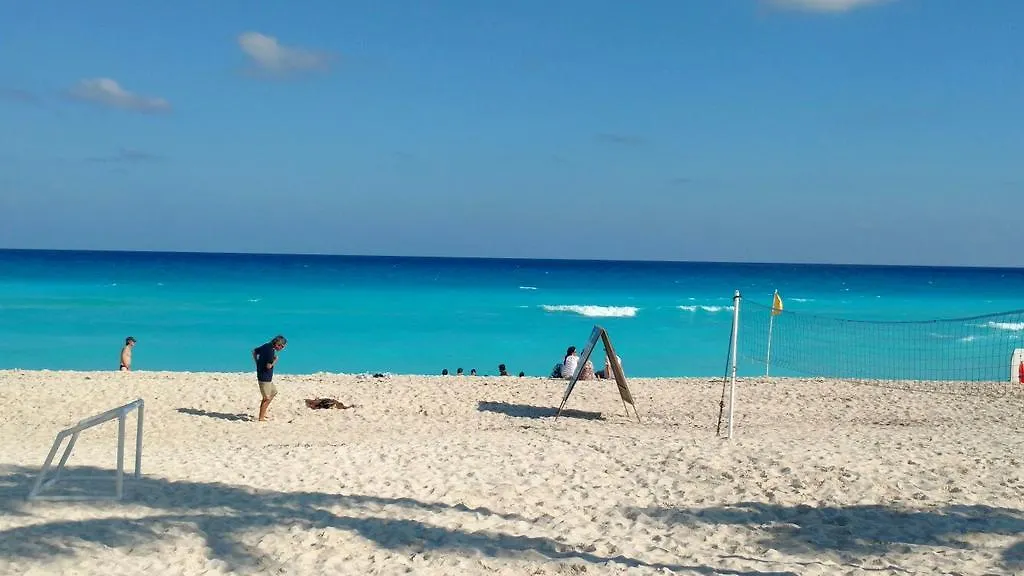 Apartment Ocean Front Cancún Aparthotel