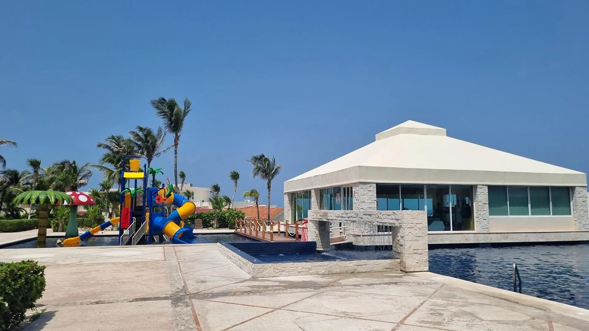 Apartment Ocean Front Cancun Aparthotel