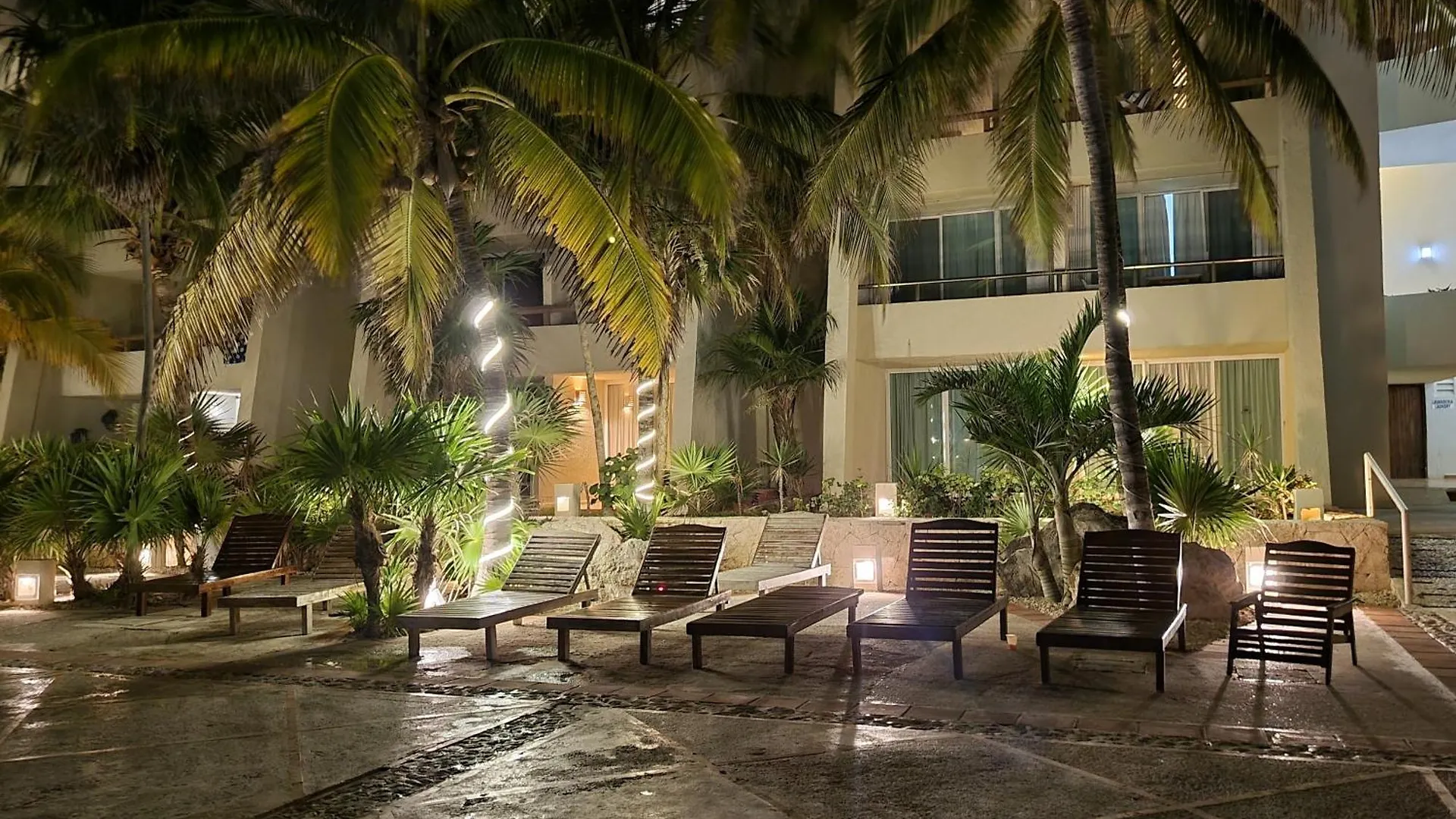 Apartment Ocean Front Cancun Mexico