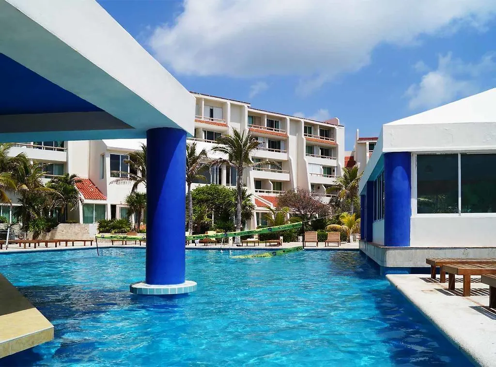 **** Aparthotel Apartment Ocean Front Cancun Mexico